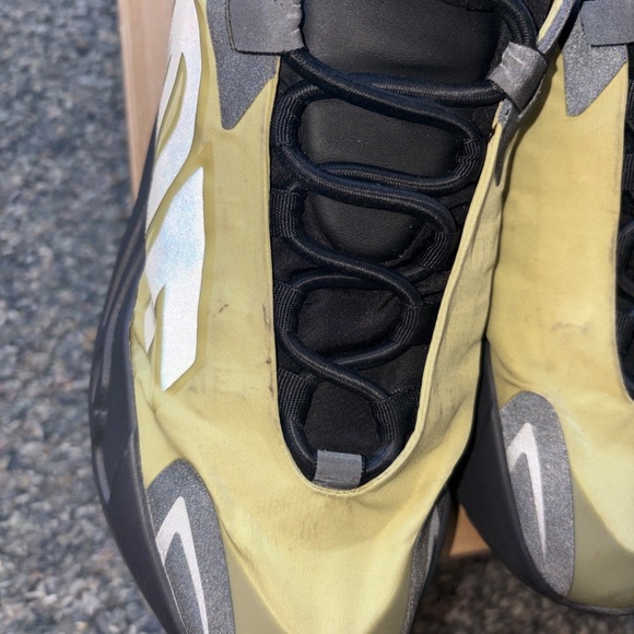 Yeezy 700 Resin -mens size 7 - Picture 3 of 6
